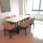 ダイニングテーブル