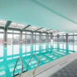 プール